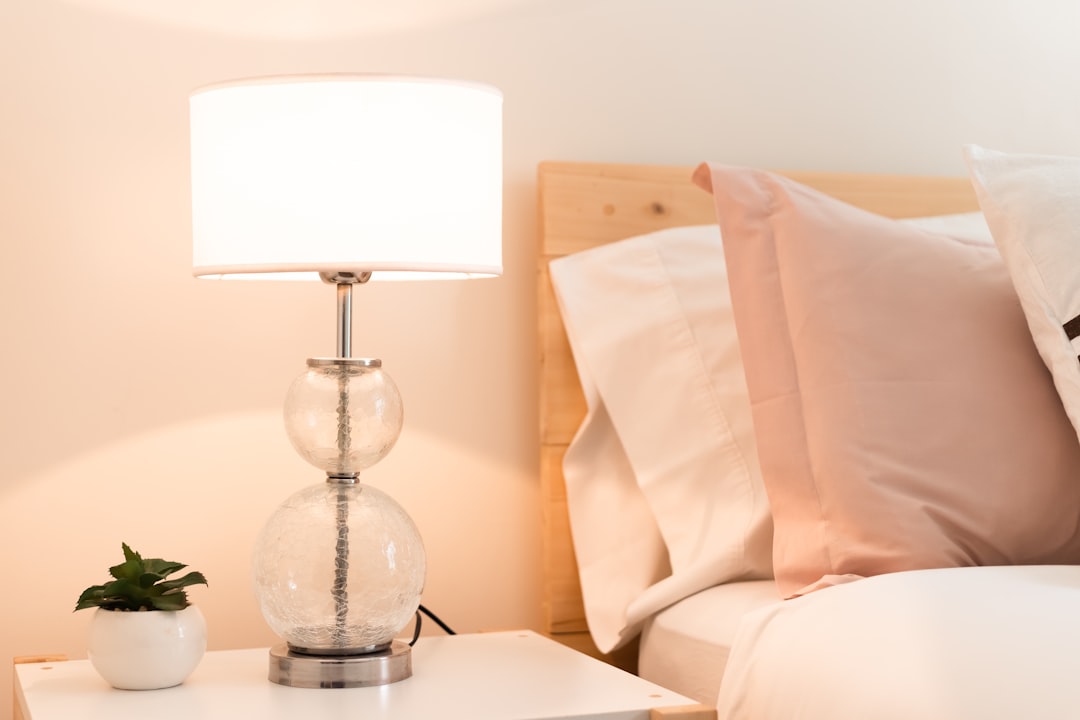 Photo bedroom wall lamp