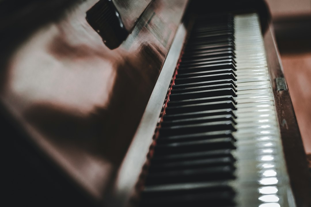 Photo piano lighting